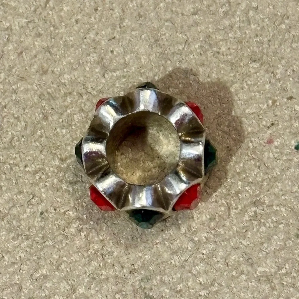 🎄Brighton Navette Spacer in Multi with Red & green oval-shape crystals Retired - Picture 3 of 7